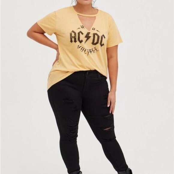 🆕 NWT Women’s torrid 3 Yellow AC/DC High Voltage Choker Tee 3X XXXL 3XL 22 24 - Picture 10 of 11